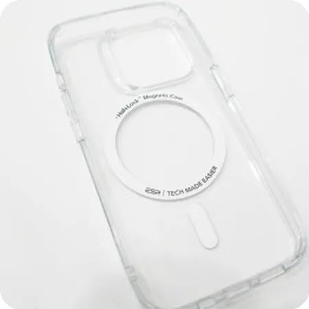 ESR 아이폰15 투명 맥세이프케이스는 아이폰